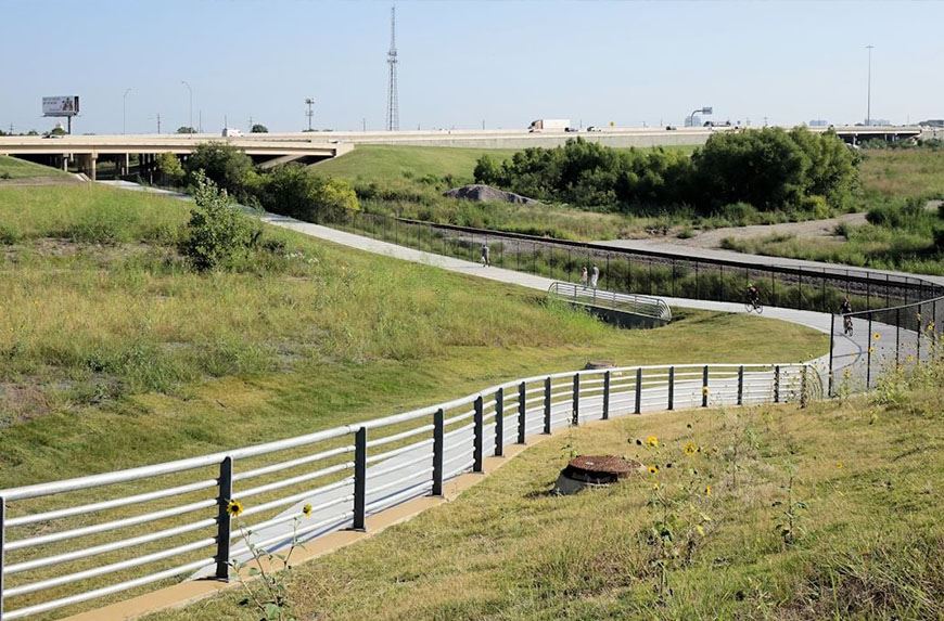 Cascades-Grandscape Trail