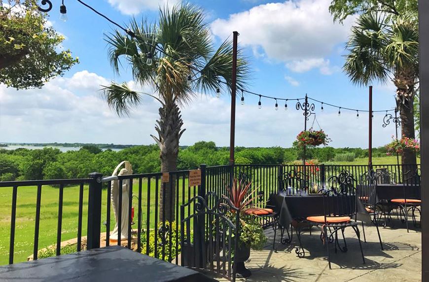 Angelinas Large Photo